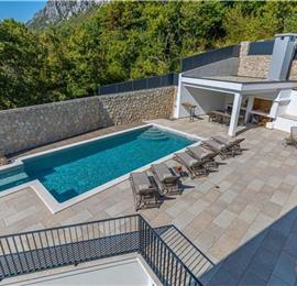 5 bedroom villa with pool near Crikvenica, sleeps 10